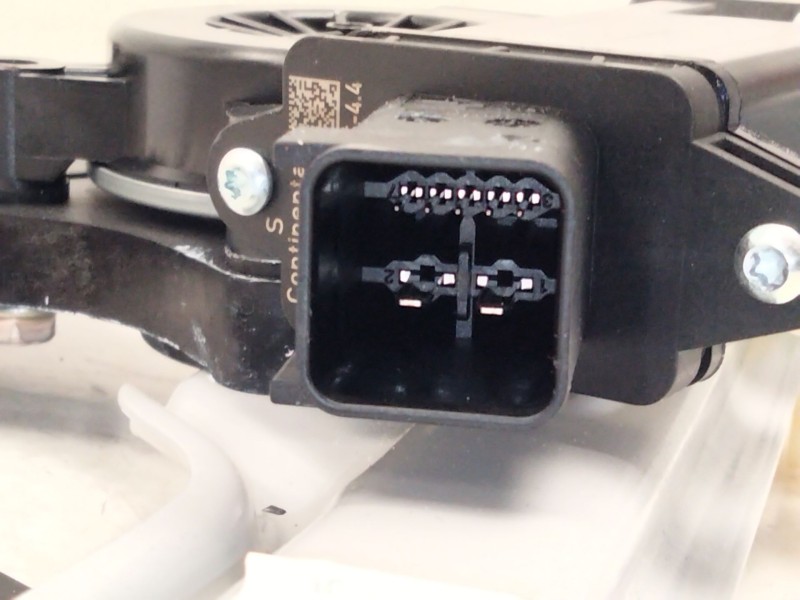 Recambio de elevalunas delantero izquierdo para opel insignia b grand sport (z18) 1.5 (68) referencia OEM IAM 39138553  