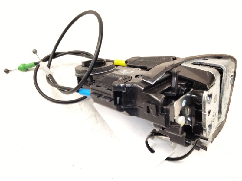 Recambio de cerradura puerta trasera derecha para toyota auris referencia OEM IAM   