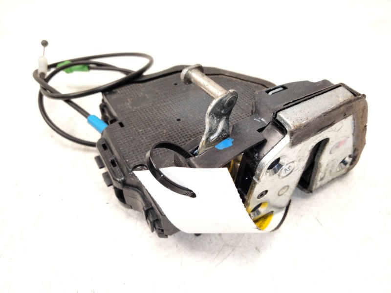 Recambio de cerradura puerta trasera izquierda para toyota auris referencia OEM IAM   