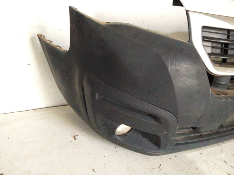 Recambio de paragolpes delantero para peugeot partner furgoneta/monovolumen 1.6 bluehdi 100 referencia OEM IAM   