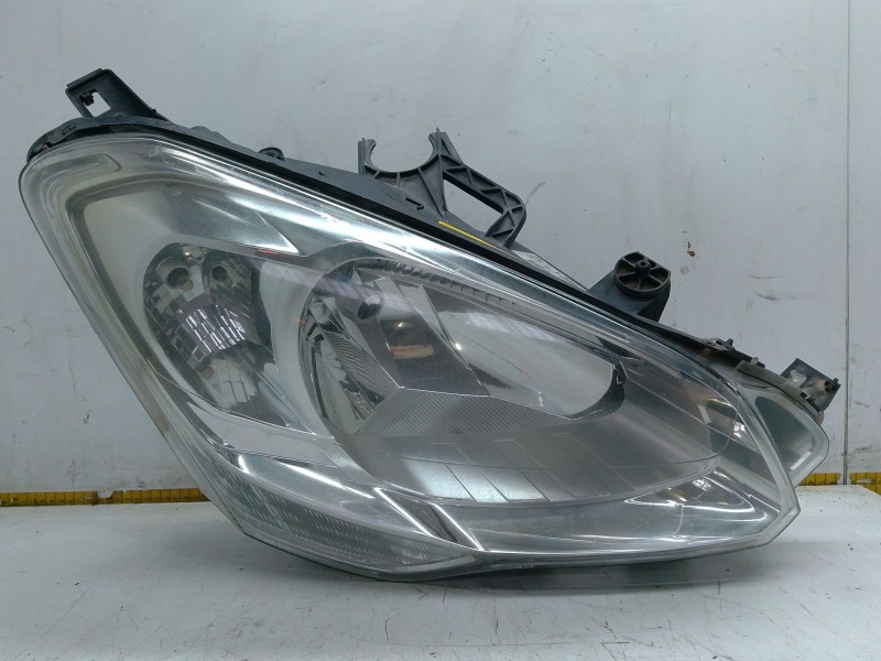 Recambio de faro derecho para peugeot partner furgoneta/monovolumen 1.6 bluehdi 100 referencia OEM IAM   