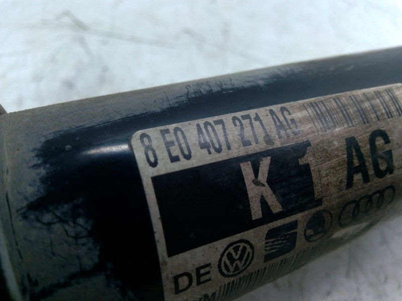 Recambio de transmision delantera izquierda para audi a4 b7 (8ec) 2.0 referencia OEM IAM 8E0407271  