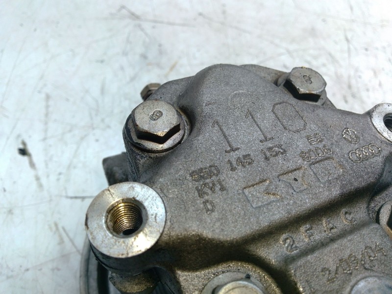 Recambio de bomba direccion para audi a4 b7 (8ec) 2.0 referencia OEM IAM 8E0145153  