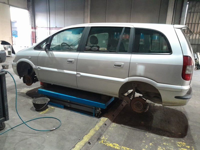 opel zafira a monospace (t98) del año 2004