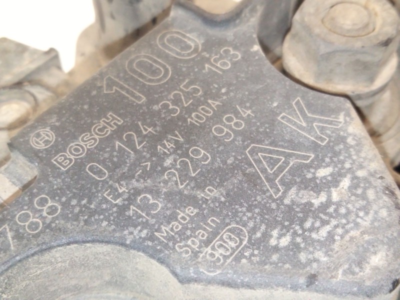 Recambio de alternador para opel astra h twintop (a04) 1.6 (l67) referencia OEM IAM 13229984 0124325163 