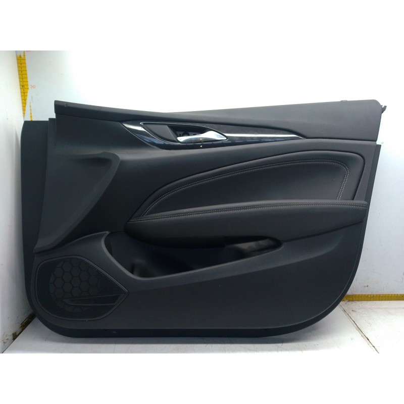 Recambio de guarnecido puerta delantera derecha para opel insignia b grand sport (z18) 1.5 (68) referencia OEM IAM 39138282  