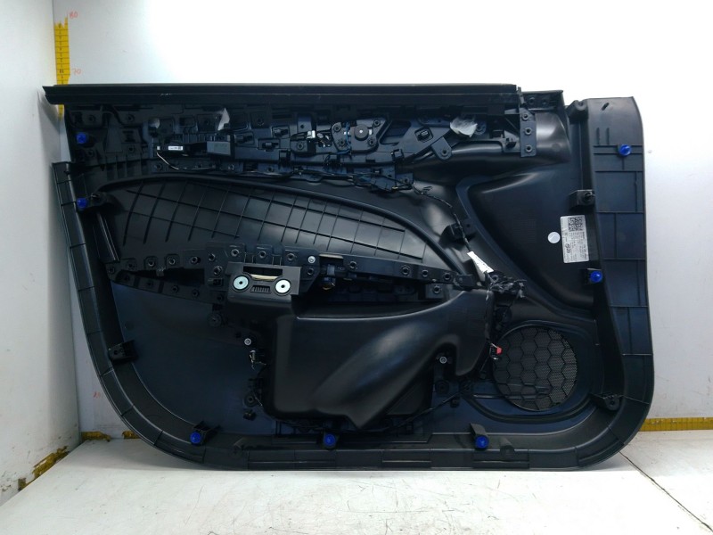 Recambio de guarnecido puerta delantera derecha para opel insignia b grand sport (z18) 1.5 (68) referencia OEM IAM 39138282  