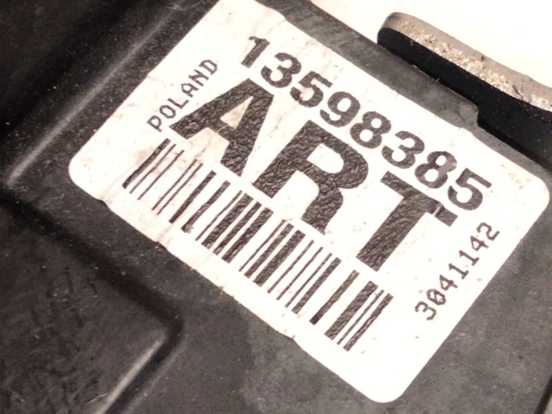 Recambio de cerradura puerta trasera derecha para opel insignia b grand sport (z18) 1.5 (68) referencia OEM IAM 13598385  