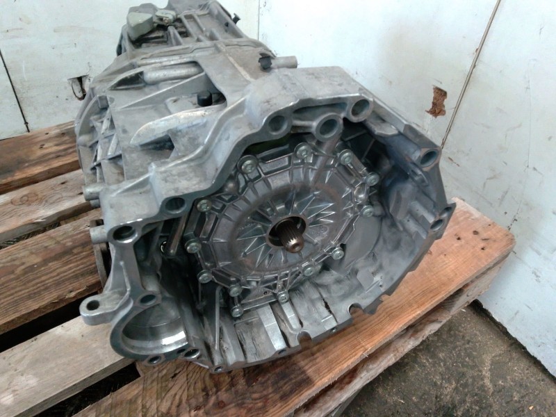 Recambio de caja cambios para audi a4 b7 (8ec) 2.0 referencia OEM IAM 01J301383S  