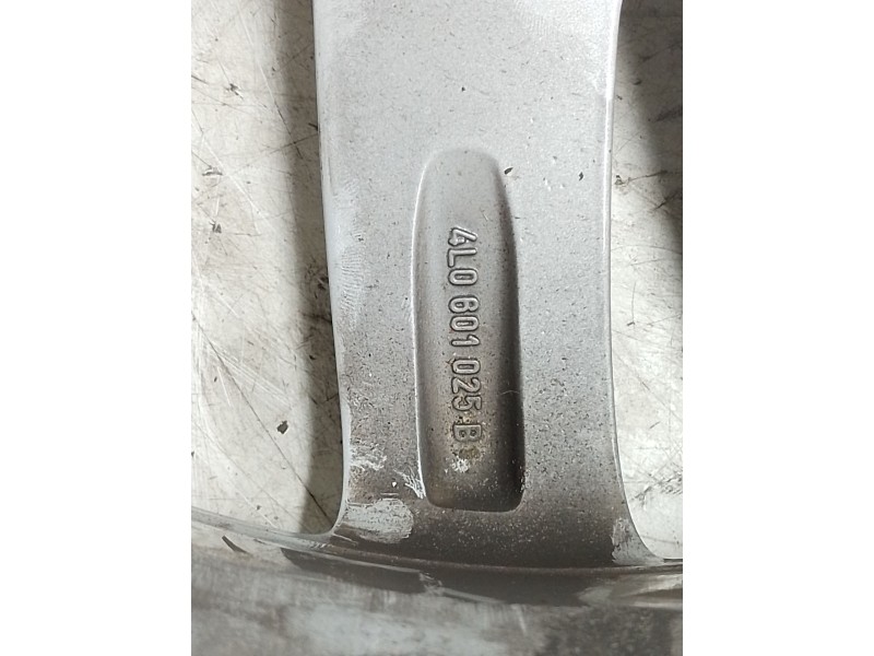 Recambio de llanta aluminio para audi a6 c6 (4f2) 3.0 tdi quattro referencia OEM IAM 4L0601025B  