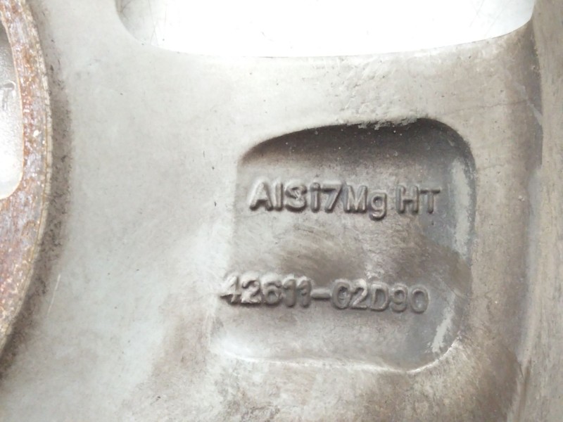 Recambio de llanta aluminio para toyota auris (_e15_) 1.8 hybrid (zwe150_) referencia OEM IAM 4261102D90  