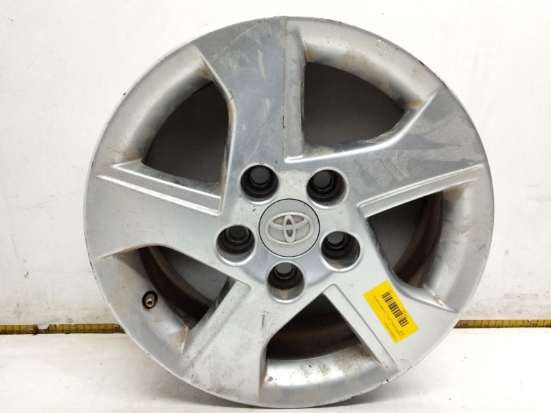 Recambio de llanta aluminio para toyota auris (_e15_) 1.8 hybrid (zwe150_) referencia OEM IAM 4261102D90  