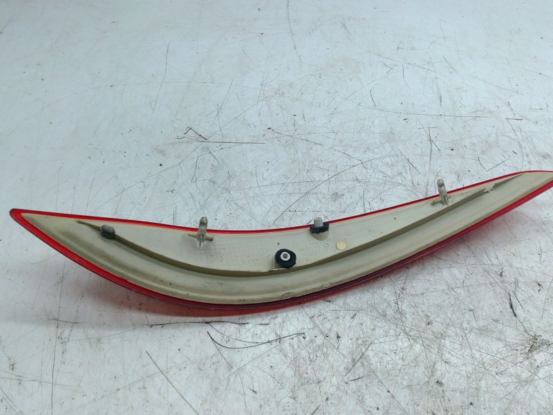 Recambio de piloto trasero izquierdo porton para opel astra h twintop (a04) 1.6 (l67) referencia OEM IAM 13262042  