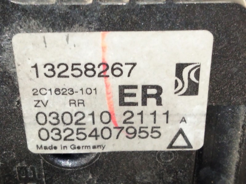 Recambio de cerradura puerta trasera derecha para opel corsa d (s07) 1.2 (l08, l68) referencia OEM IAM 13258267  