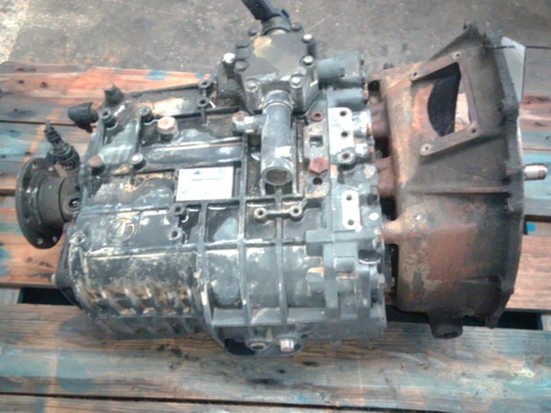 Recambio de caja cambios para nissan atleon 210 referencia OEM IAM   