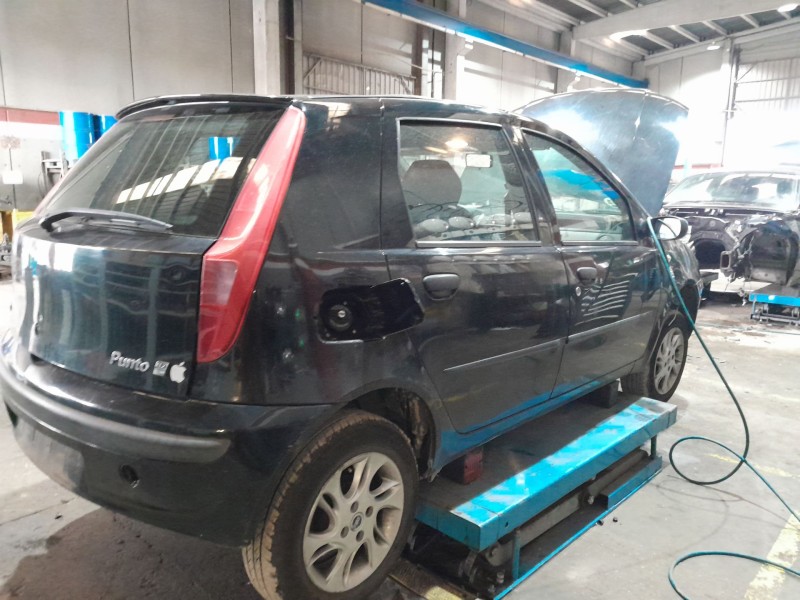 fiat punto (188_) del año 2001