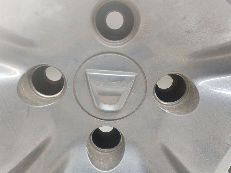 Recambio de llanta hierro para dacia sandero ii (b8_) tce 90 (b8m1, b8ma) referencia OEM IAM 8200810243  