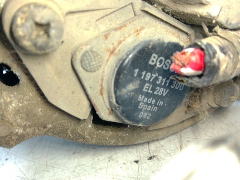 Recambio de alternador para nissan atleon 210 referencia OEM IAM 1197311300  