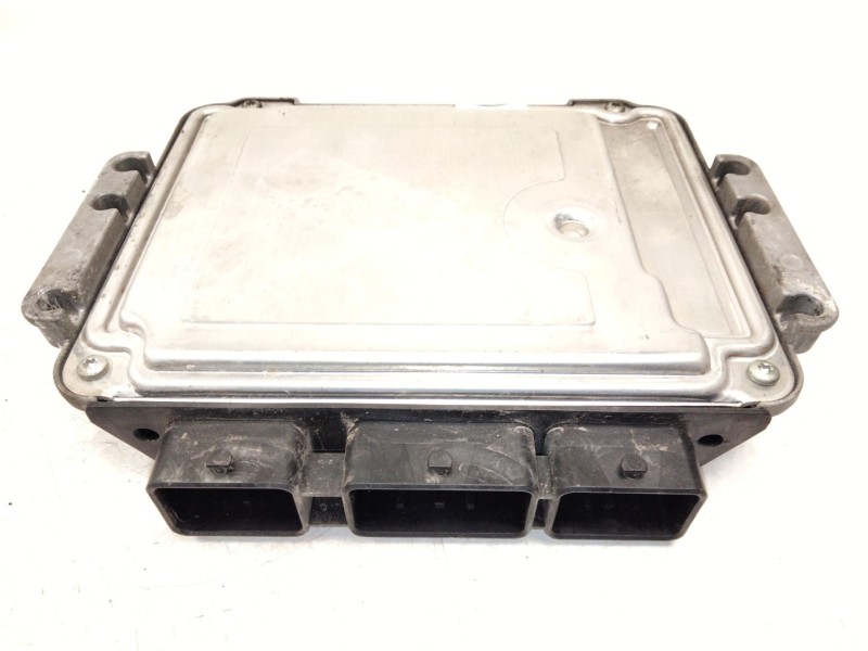 Recambio de centralita motor uce para peugeot 206 hatchback (2a/c) 1.4 hdi eco 70 referencia OEM IAM 9653202580 0281011089 96477