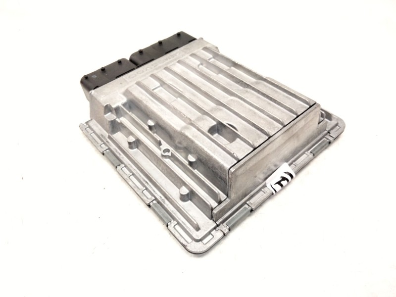 Recambio de centralita motor uce para bmw 1 (e81) 120 i referencia OEM IAM 7580279  