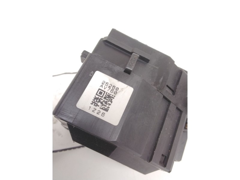 Recambio de mando limpia para nissan almera (n16/e) acenta referencia OEM IAM 25260AV760 1Z26 