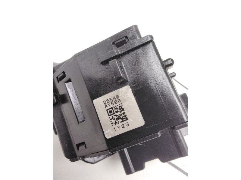 Recambio de mando intermitentes para nissan terrano/terrano.ii (r20) comfort referencia OEM IAM 25540AV600 1Y23 