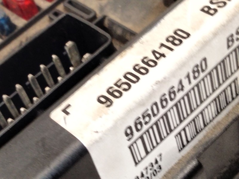 Recambio de caja fusibles para peugeot 206 hatchback (2a/c) 1.4 hdi eco 70 referencia OEM IAM 9650664180  