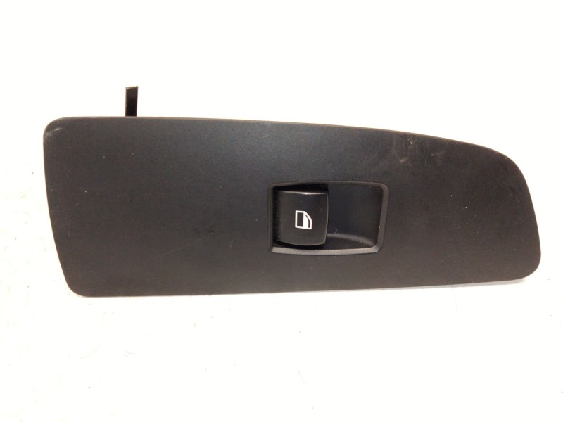 Recambio de mando elevalunas delantero derecho para bmw 1 (e81) 120 i referencia OEM IAM 6935534  