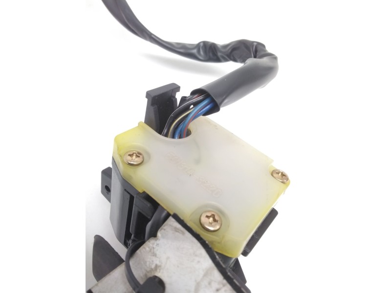 Recambio de mando limpia para mitsubishi galloper (hyundai) santamo referencia OEM IAM 50131A3220  