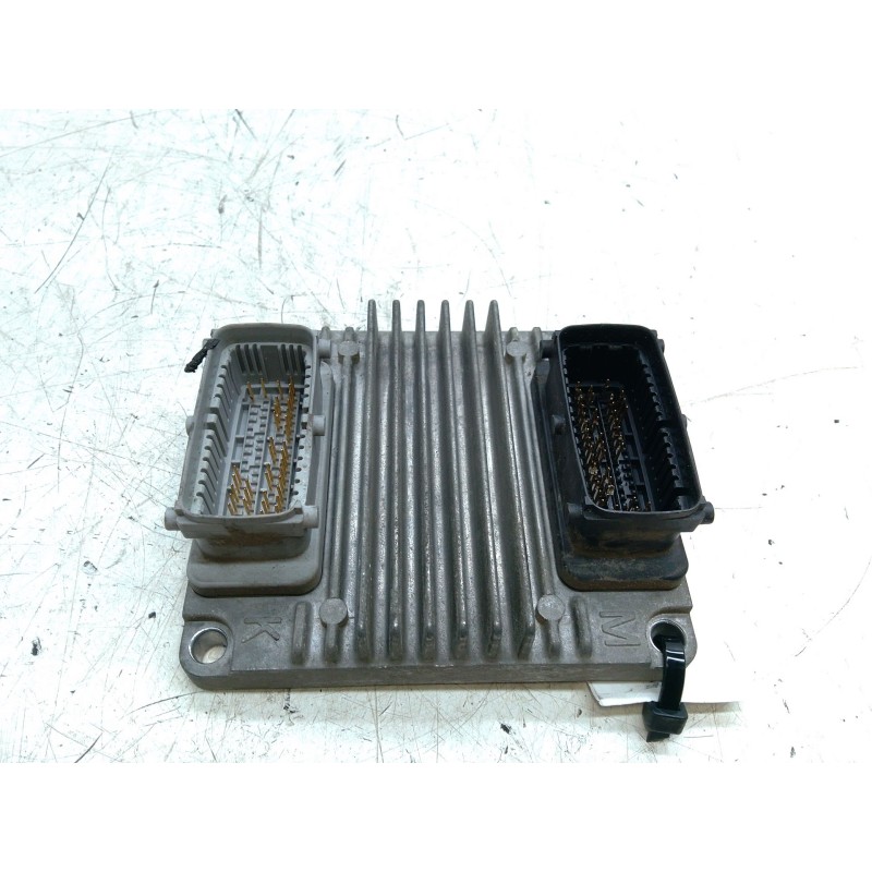 Recambio de centralita motor uce para chevrolet aveo / kalos hatchback (t200) 1.4 referencia OEM IAM 96417550 MKXAHFD050950140 