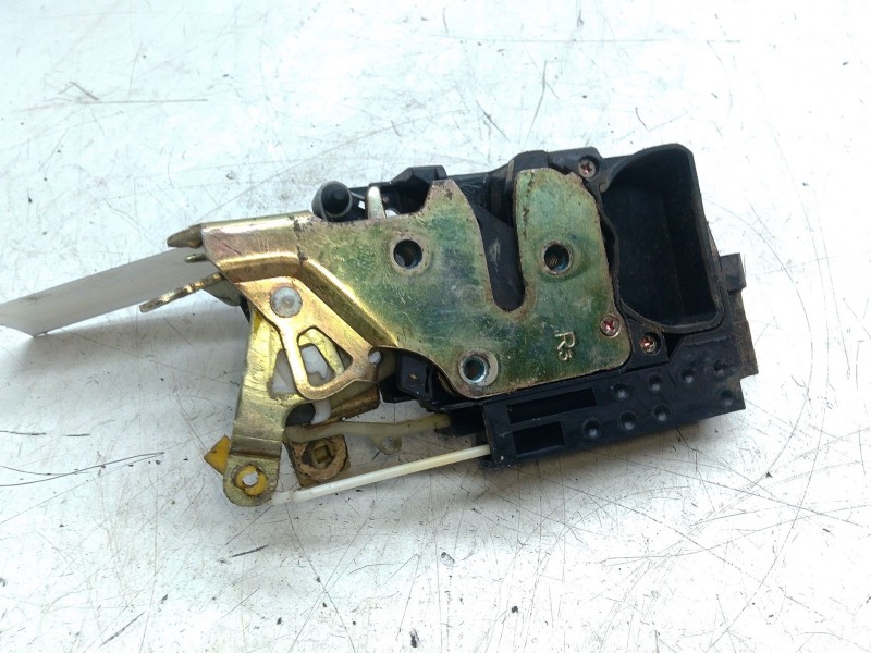 Recambio de cerradura puerta delantera derecha para chevrolet aveo / kalos hatchback (t200) 1.4 referencia OEM IAM   