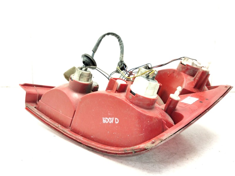 Recambio de piloto trasero izquierdo para chevrolet aveo / kalos hatchback (t200) 1.4 referencia OEM IAM 96540268  