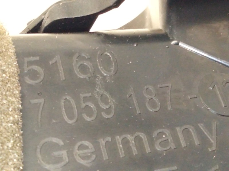 Recambio de aireador izquierdo para bmw 1 (e81) 120 i referencia OEM IAM 7059187  