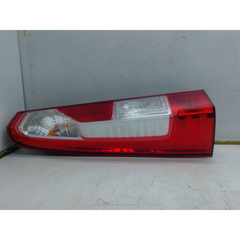 Recambio de piloto trasero izquierdo para renault master iii furgoneta (fv) 2.3 dci 125 fwd (fv0c, fv0d, fv0g, fv0h, fv0j, fv0k)