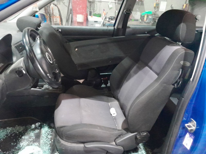 volkswagen golf iv (1j1) del año 2001