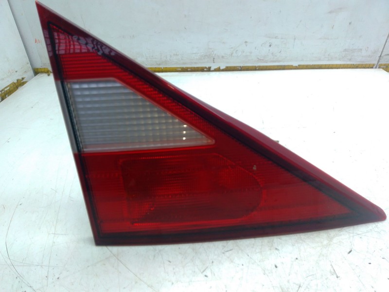 Recambio de piloto trasero izquierdo porton para ssangyong rodius i 2.7 xdi 4wd referencia OEM IAM   