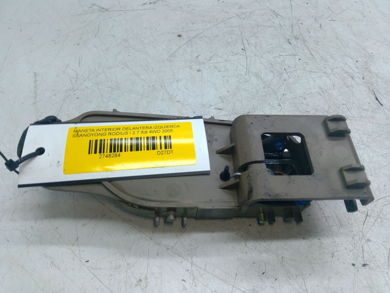 Recambio de maneta interior delantera izquierda para ssangyong rodius i 2.7 xdi 4wd referencia OEM IAM   