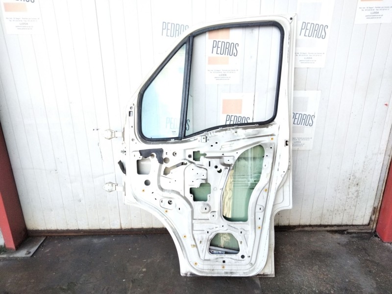 Recambio de puerta delantera derecha para iveco daily v furgoneta 29s13, 29l13, 35c13, 35s13, 40c13, 40s13 referencia OEM IAM   