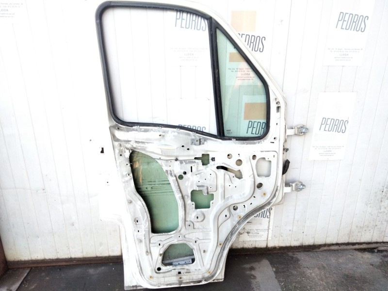 Recambio de puerta delantera izquierda para iveco daily v furgoneta 29s13, 29l13, 35c13, 35s13, 40c13, 40s13 referencia OEM IAM 