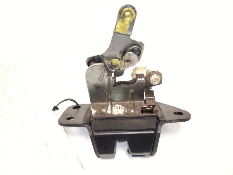 Recambio de cerradura maletero / porton para ssangyong rodius i 2.7 xdi 4wd referencia OEM IAM 7141021002  