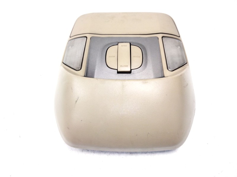 Recambio de luz interior para ssangyong rodius i 2.7 xdi 4wd referencia OEM IAM 8371021000  