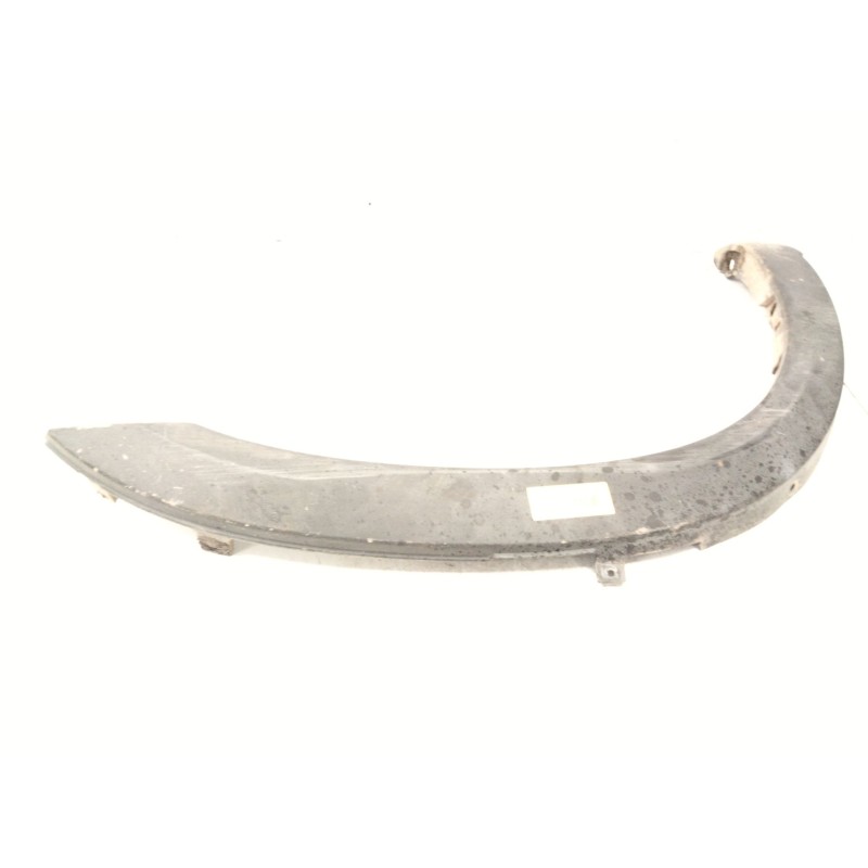 Recambio de moldura delantera derecha para iveco daily v furgoneta 29s13, 29l13, 35c13, 35s13, 40c13, 40s13 referencia OEM IAM 5