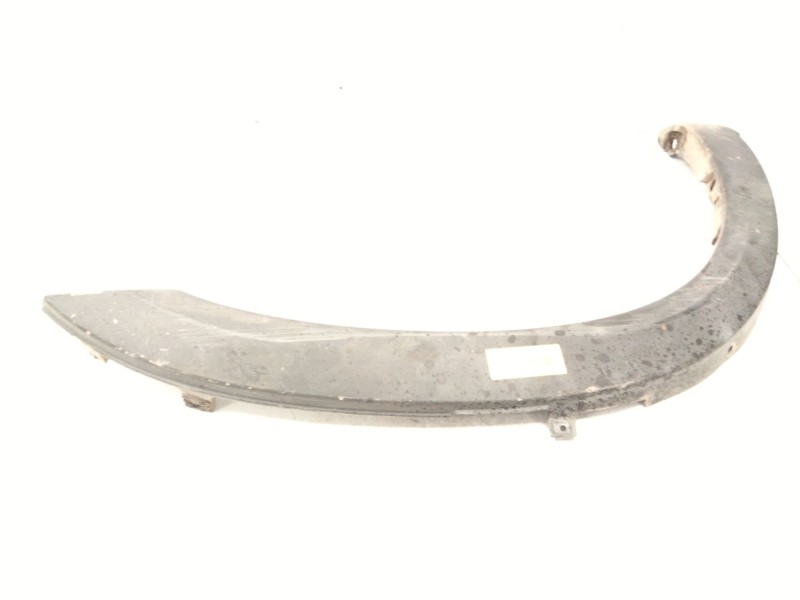 Recambio de moldura delantera derecha para iveco daily v furgoneta 29s13, 29l13, 35c13, 35s13, 40c13, 40s13 referencia OEM IAM 5