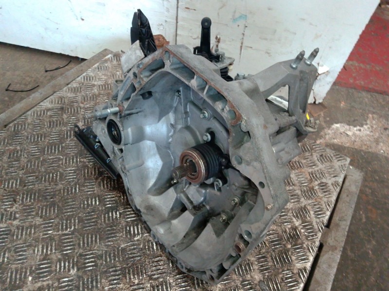 Recambio de caja cambios para dacia logan mcv ii 1.5 dci referencia OEM IAM JR5336  