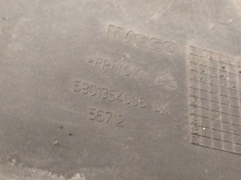 Recambio de cerquillo faro derecho para iveco daily v furgoneta 29s13, 29l13, 35c13, 35s13, 40c13, 40s13 referencia OEM IAM 5801