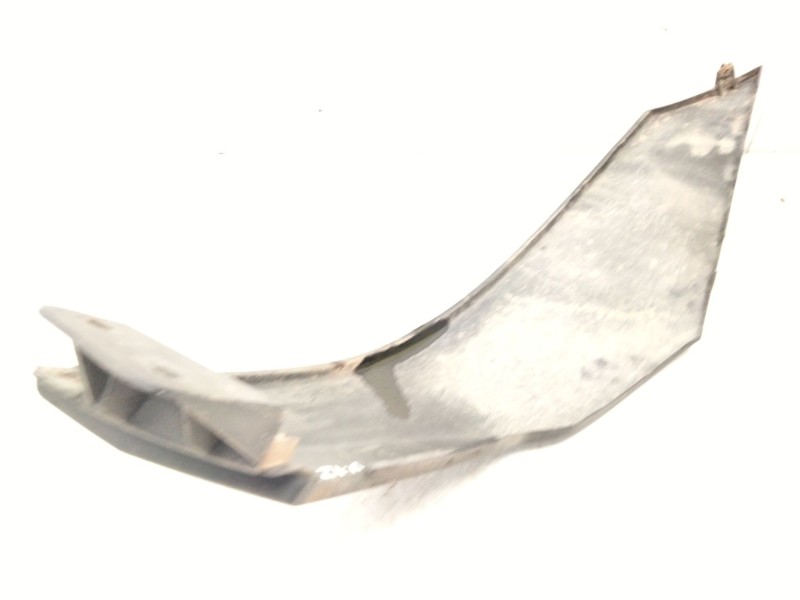 Recambio de cerquillo faro izquierdo para iveco daily v furgoneta 29s13, 29l13, 35c13, 35s13, 40c13, 40s13 referencia OEM IAM 58