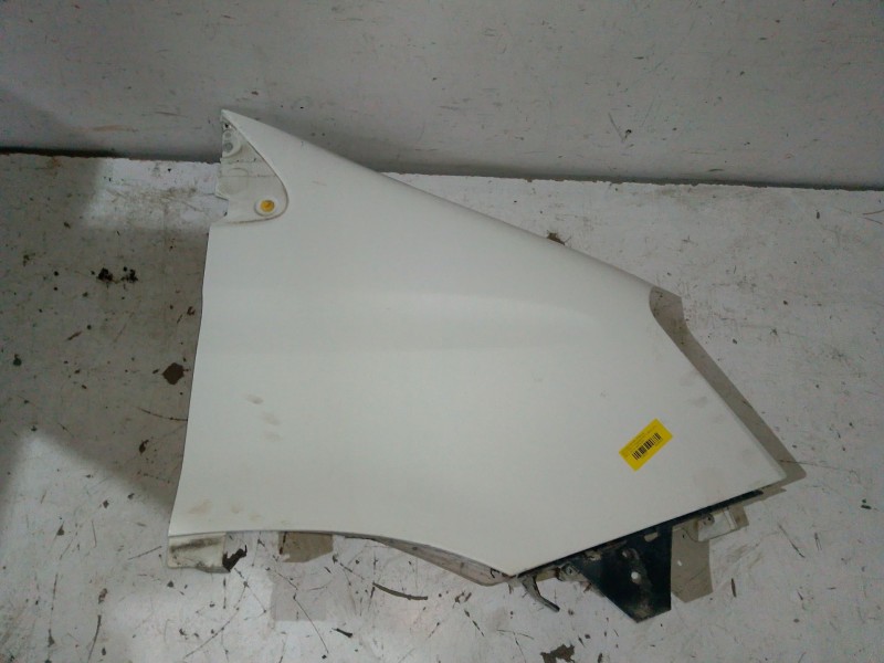 Recambio de aleta delantera derecha para iveco daily v furgoneta 29s13, 29l13, 35c13, 35s13, 40c13, 40s13 referencia OEM IAM   