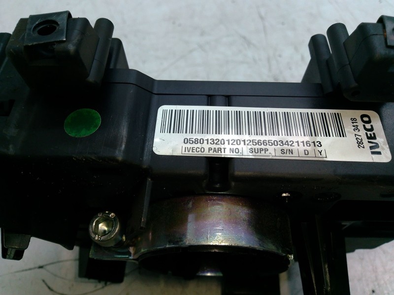 Recambio de mando intermitentes y limpia para iveco daily v furgoneta 29s13, 29l13, 35c13, 35s13, 40c13, 40s13 referencia OEM IA