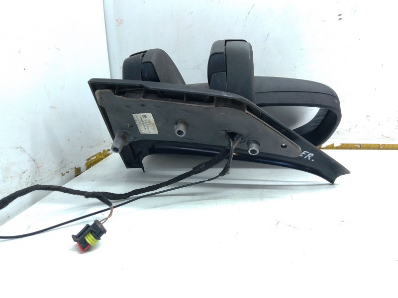 Recambio de retrovisor derecho para iveco daily v furgoneta 29s13, 29l13, 35c13, 35s13, 40c13, 40s13 referencia OEM IAM 58013676