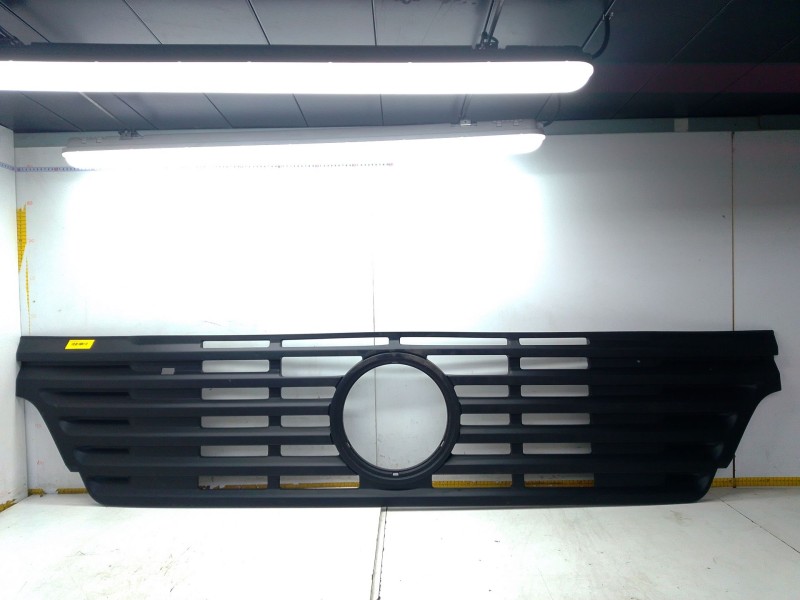 Recambio de rejilla delantera para mercedes-benz actros referencia OEM IAM 9417511218  